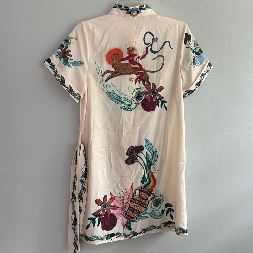 New with tags Commense collared button down belted mini dress with funky prints - Picture 7 of 9